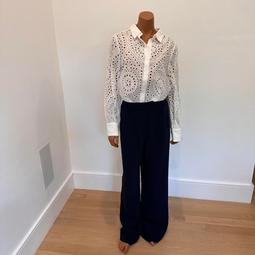 Skies are blue nwt eyelet